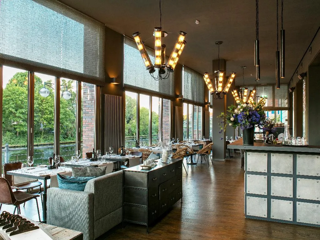 Bar, Ameron Abion Spreebogen Waterside, Berlin