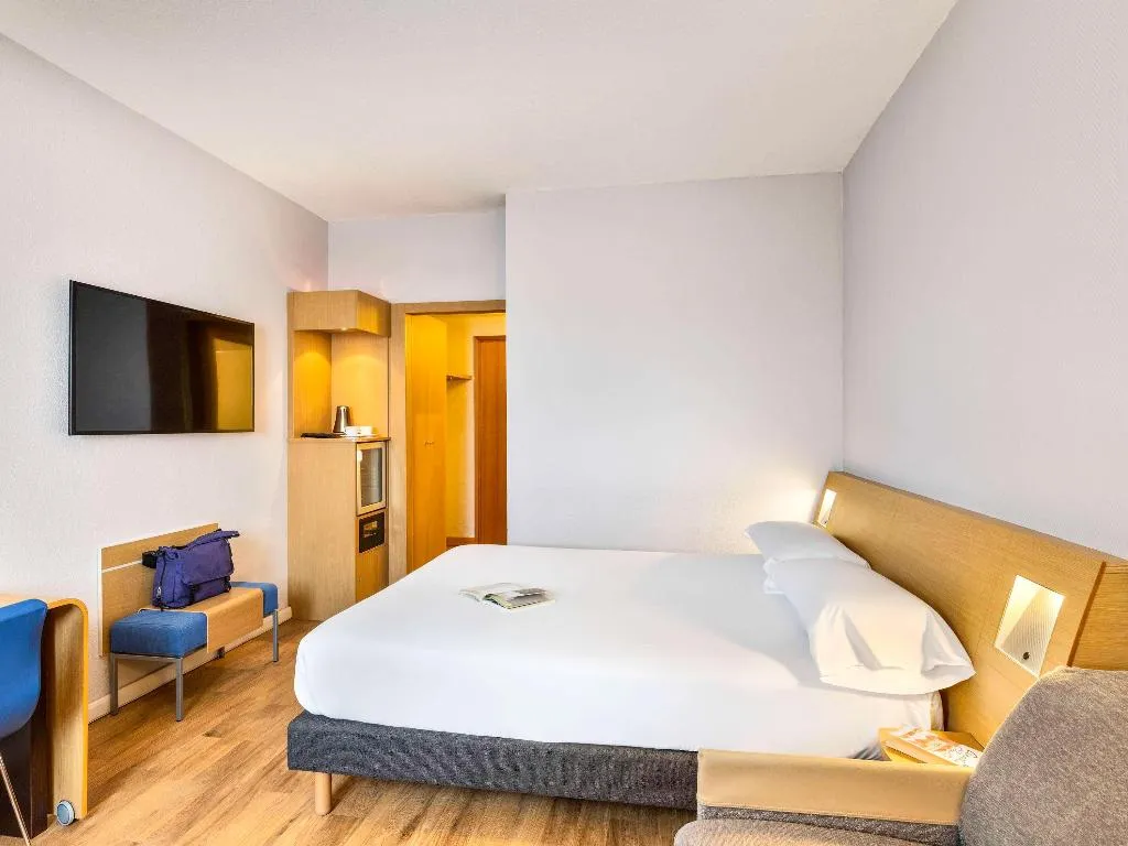 FAMILY ROOM STANDARD Room, Novotel Caserta Sud, Naples