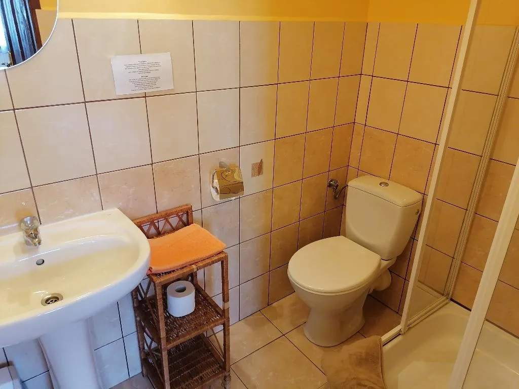 QUADRUPLE STANDARD Room, Globtroter Guest House, Krakow