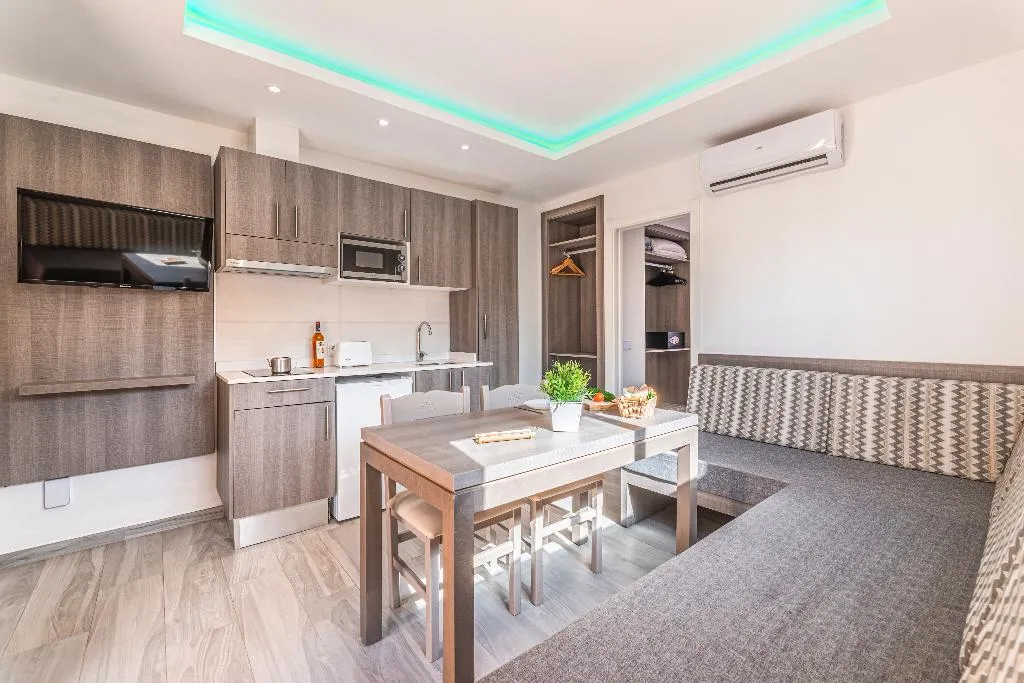 APARTMENT ONE BEDROOM Room, Playa Ferrera, Majorca