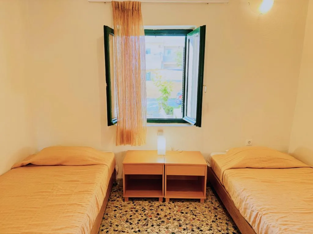 HOUSE THREE BEDROOMS Room, Domenica Apartments, Crete