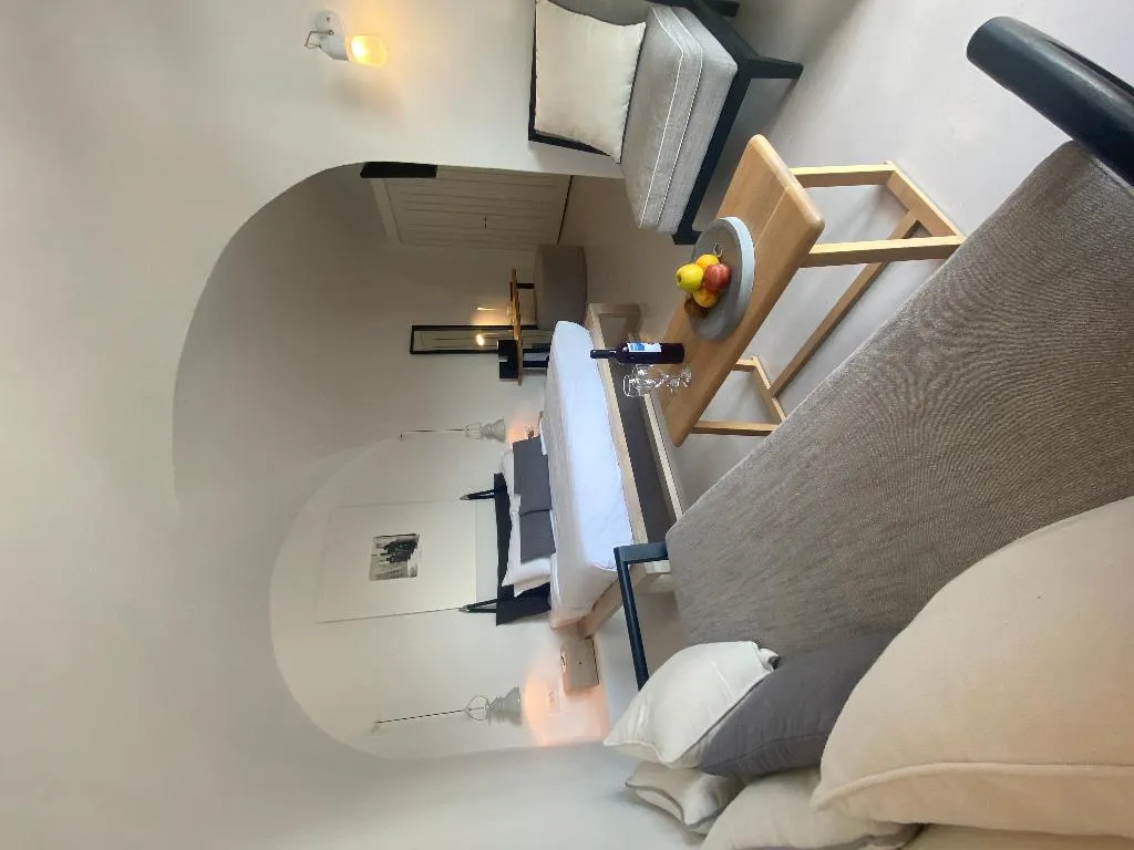 Double or Twin SUPERIOR Room, Honeymoon Petra Villas, Santorini