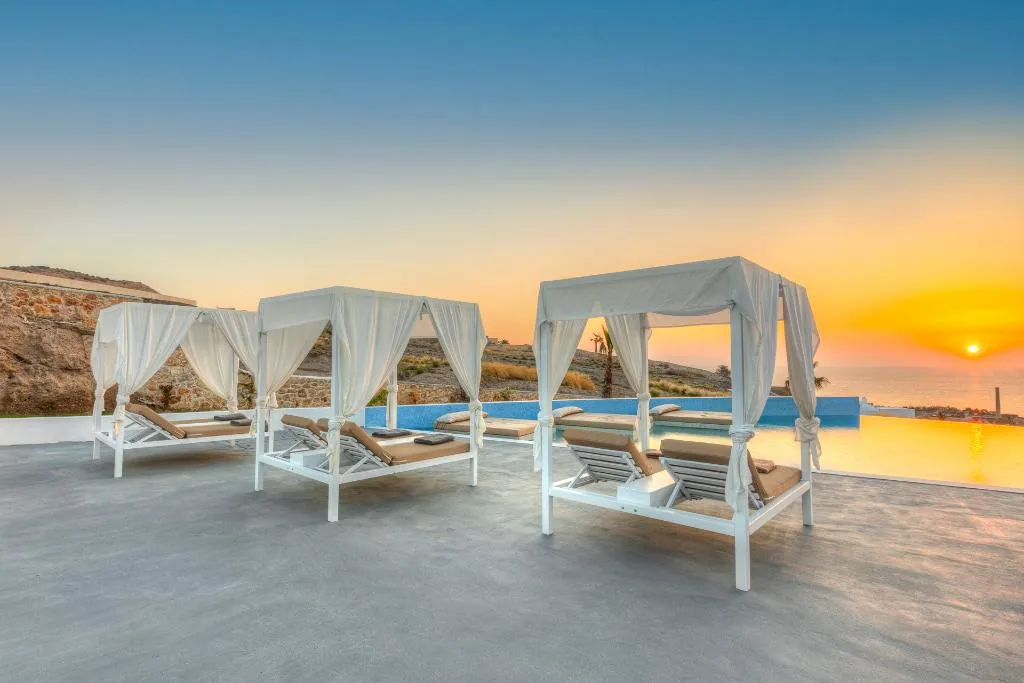 Pool, Desiterra Resort, Santorini