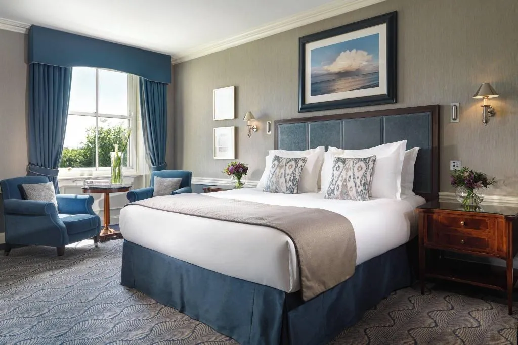 DOUBLE WITH VIEWS Room, The Shelbourne, Autograph Collection, Dublin