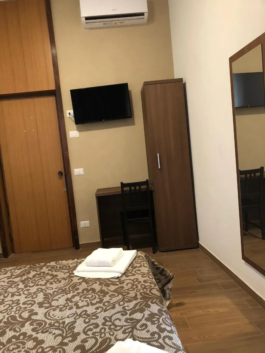 TRIPLE STANDARD Room, Hotel Corvetto, Milan