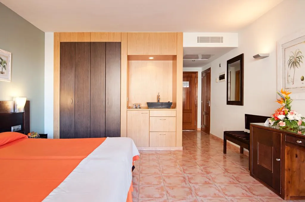 Double or Twin STANDARD Room, Hotel LIVVO Costa Taurito, Gran Canaria