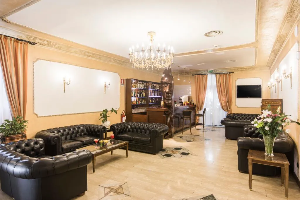Lobby, Villa Rosa, Rome