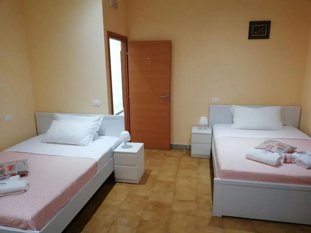 Room, Dream Holidays, Venice