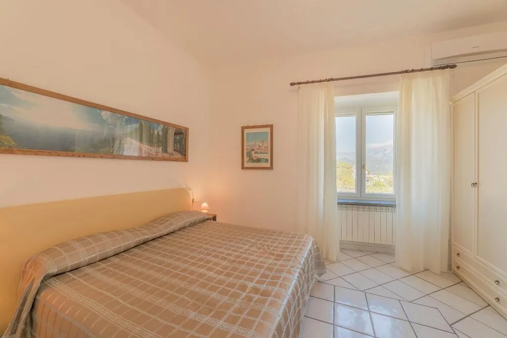 Room, Mimì B&B, Naples