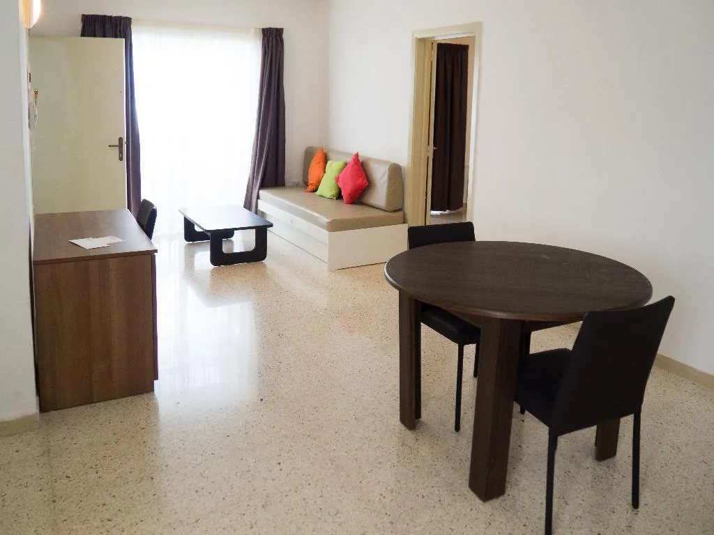 APARTMENT CAPACITY 2 ONE BEDROOM Room, Mavina Hotel & Apartments, Malta