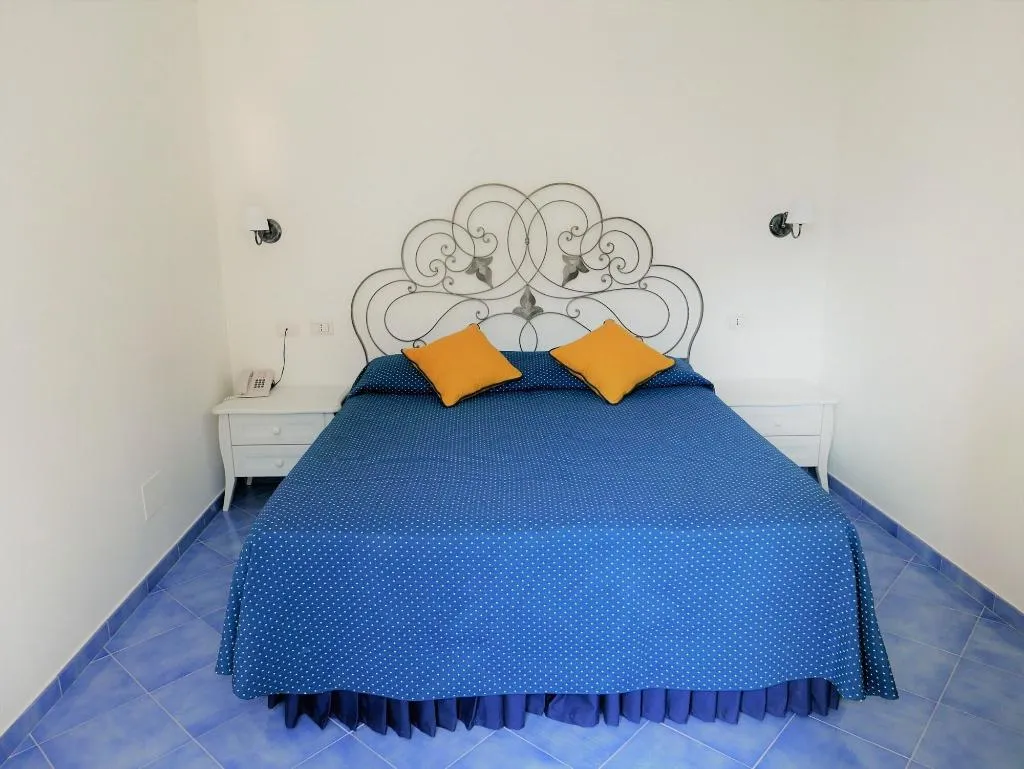 Room, Hotel Vittoria Positano, Naples