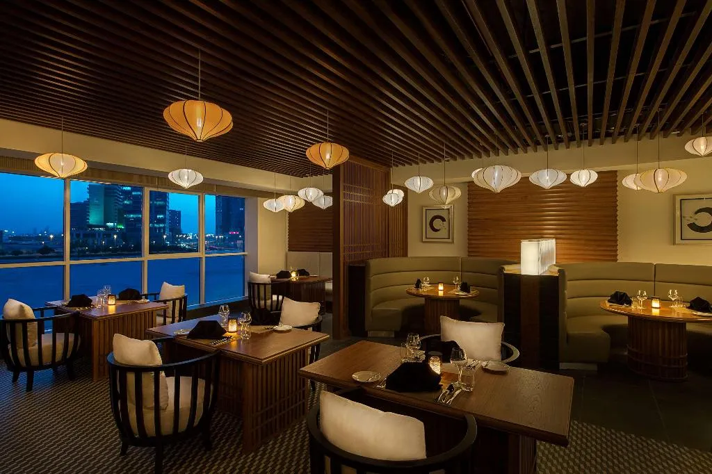Restaurant, Grand Mercure Business Bay, Dubai