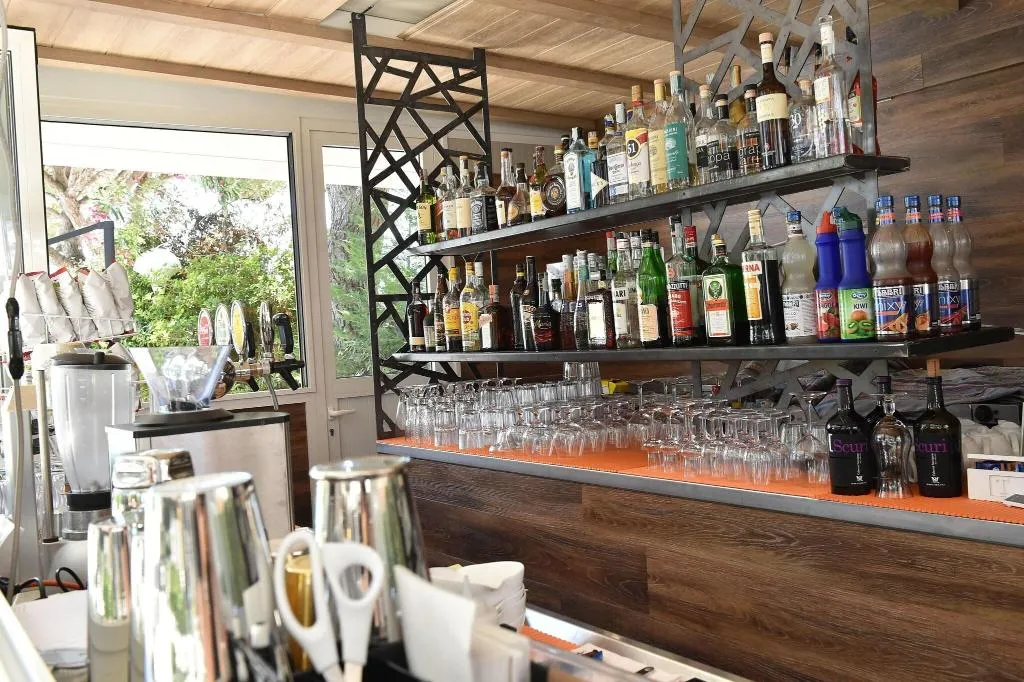 Bar, Maracaibo, Venice