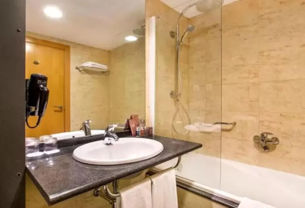 DOUBLE STANDARD Room, Occidental Atenea Mar, Barcelona