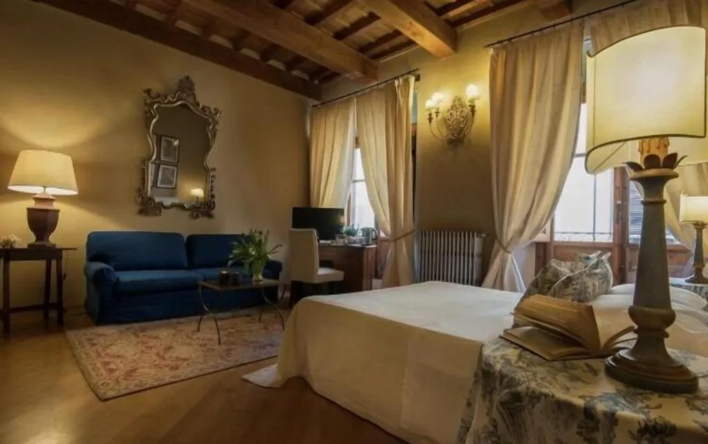 Room, Capri Moon Guest House, Florence
