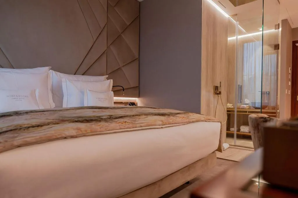 Room, Wine & Books Lisboa - Wbl, Lisbon