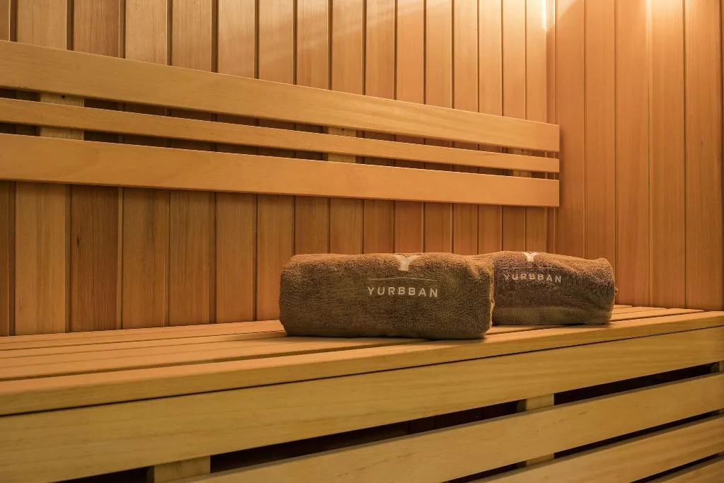 Sports and Entertainment, Yurbban Passage Hotel & Spa, Barcelona