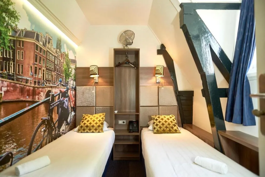 Sports and Entertainment, The Townhouse Hotel, Amsterdam