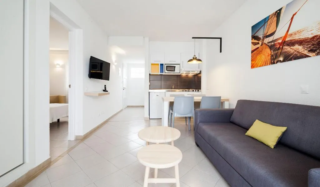 APARTMENT ONE BEDROOM Room, Ilunion Menorca, Menorca