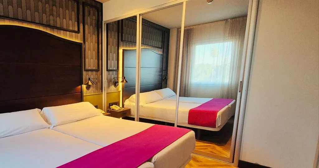 JUNIOR SUITE STANDARD Room, Hotel Vertice Sevilla Aljarafe, Seville