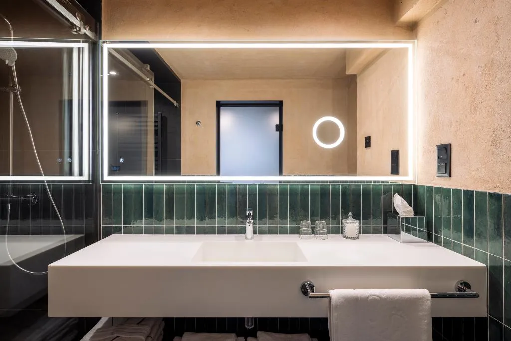 DOUBLE PREMIUM Room, Nomadic Urban Premium Suites, Krakow