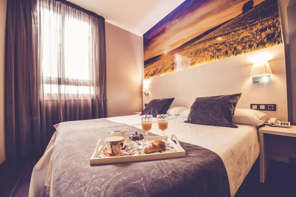 Room, Hostal Prado, Madrid