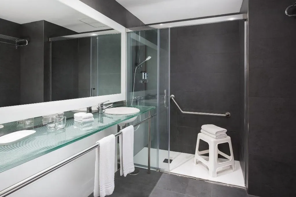 Room, Four Points by Sheraton Barcelona Diagonal, Barcelona