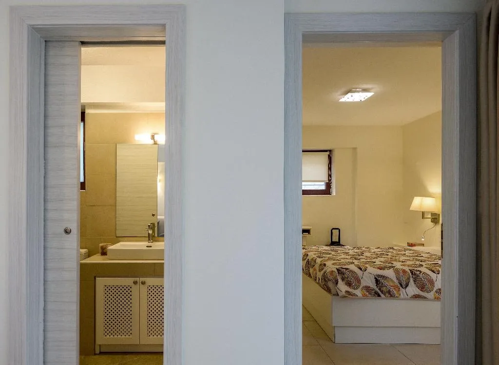 APARTMENT GARDEN VIEW Room, Elpiniki Luxury Apartments, Thessaloniki