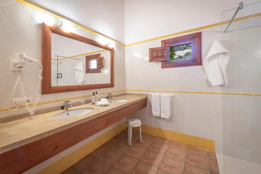 SUITE STANDARD Room, Finca Son Roig, Majorca