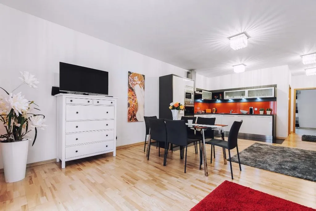 Room, City Lights Apartments, Krakow
