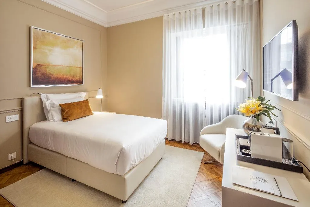 SINGLE SUPERIOR Room, Luzeiros Suites, Lisbon