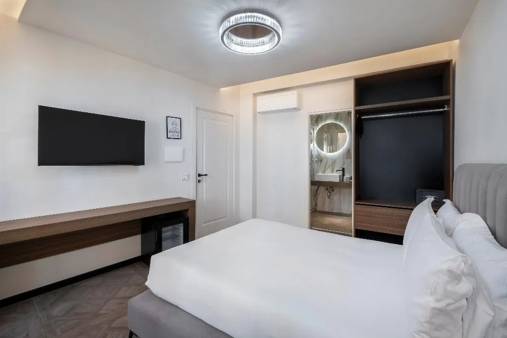 DOUBLE SINGLE USE SUPERIOR Room, 59 Steps Trevi, Rome