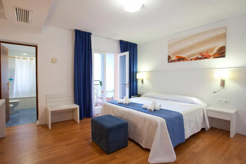Double or Twin WITH BALCONY Room, Hotel Cala Murada, Majorca