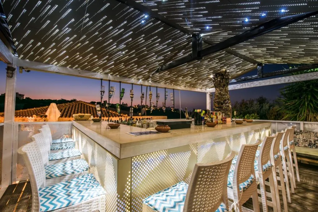 Bar, Diamond Village, Crete