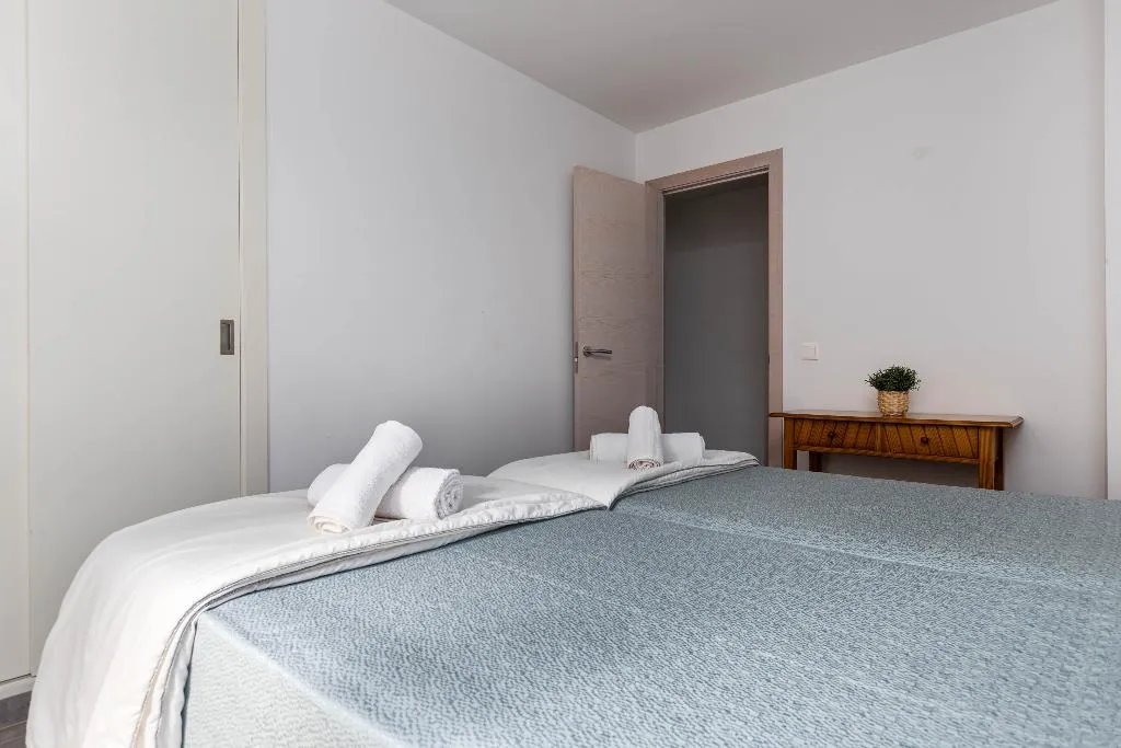APARTMENT TWO BEDROOMS Room, Acapulco Apartments, Majorca