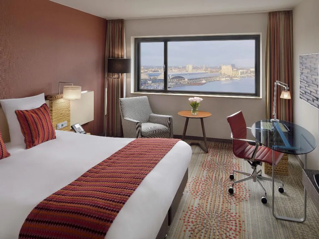 Room, Movenpick Hotel Amsterdam City Centre, Amsterdam