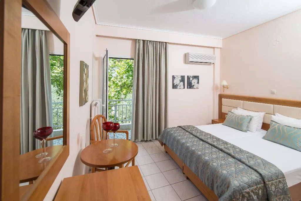 Double or Twin STANDARD Room, Regina Mare Hotel, Thessaloniki