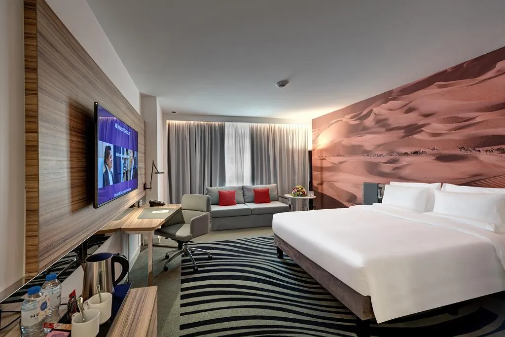 SUITE EXECUTIVE Room, Novotel Sharjah Expo Centre, Dubai
