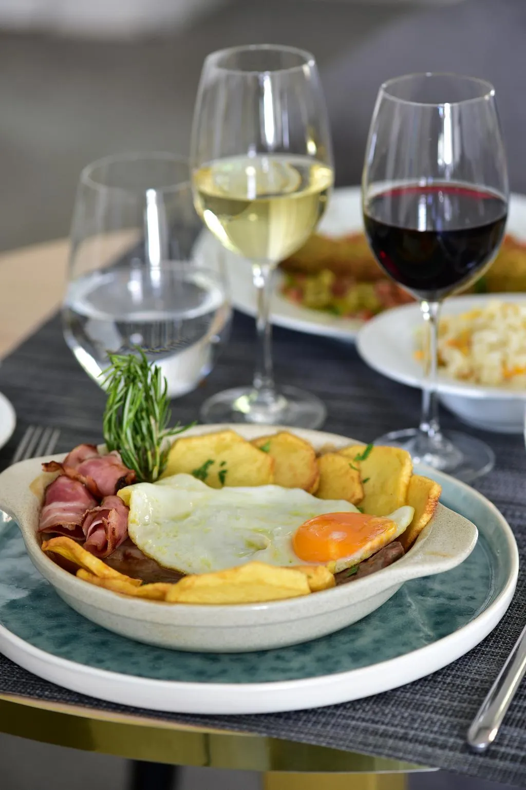 Restaurant, Central Suites & Apartments, Algarve
