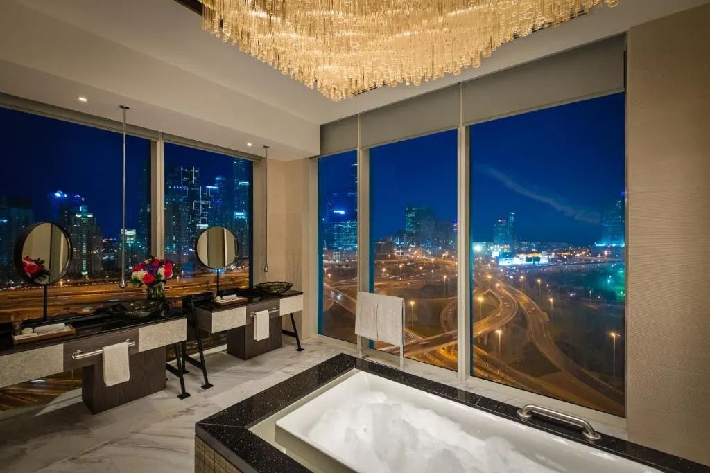 SUITE Presidential Room, Taj Jumeirah Lakes Towers Dubai, Dubai