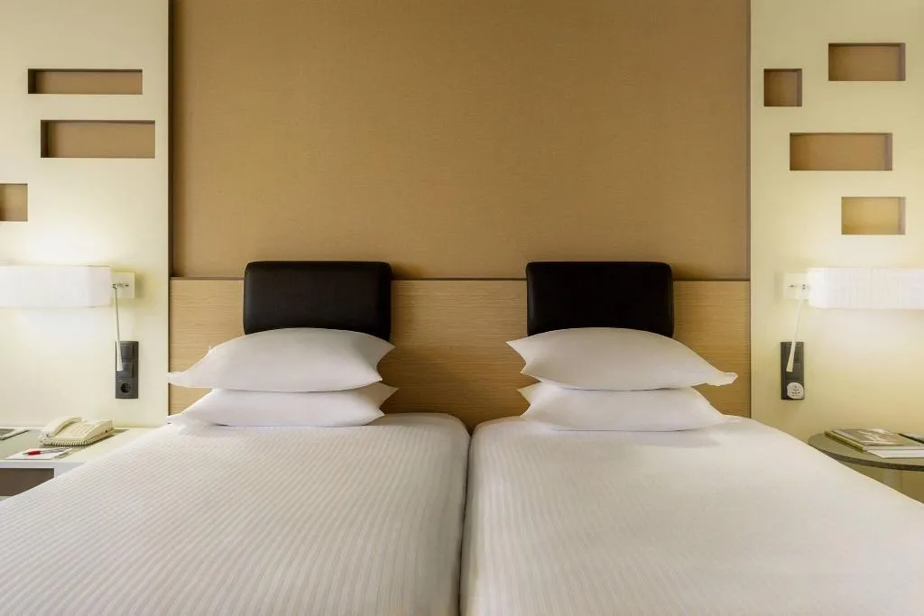 TWIN PREMIUM Room, Marriott Hotel Madrid Auditorium, Madrid