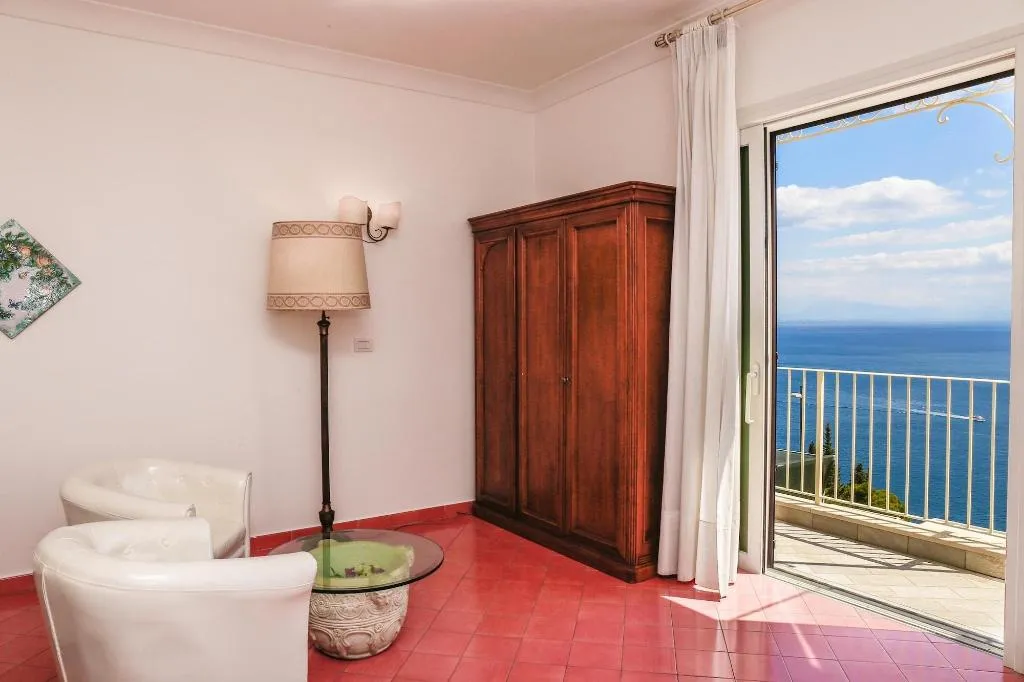 Room, Al Pesce d'Oro, Naples