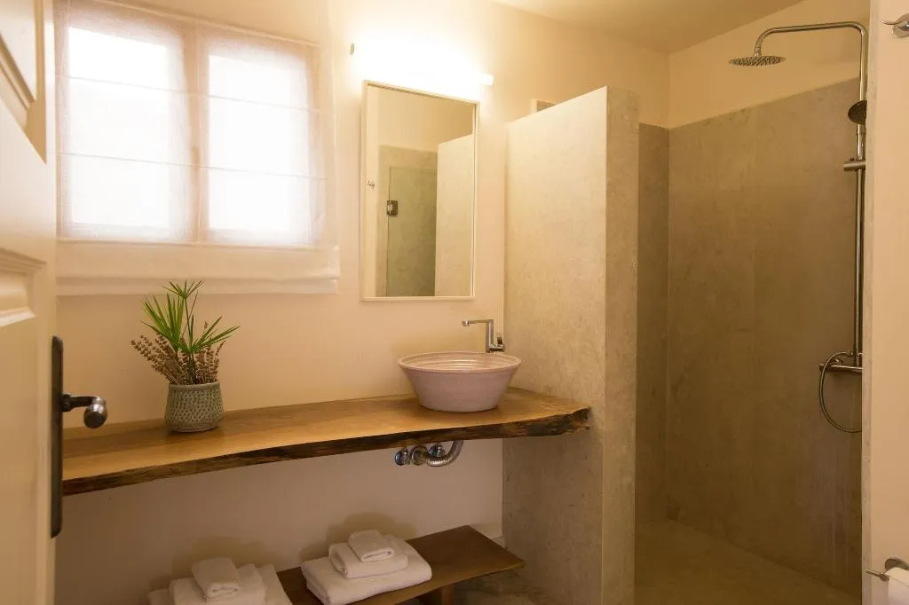 Room, Kapsaliana Village Hotel, Crete