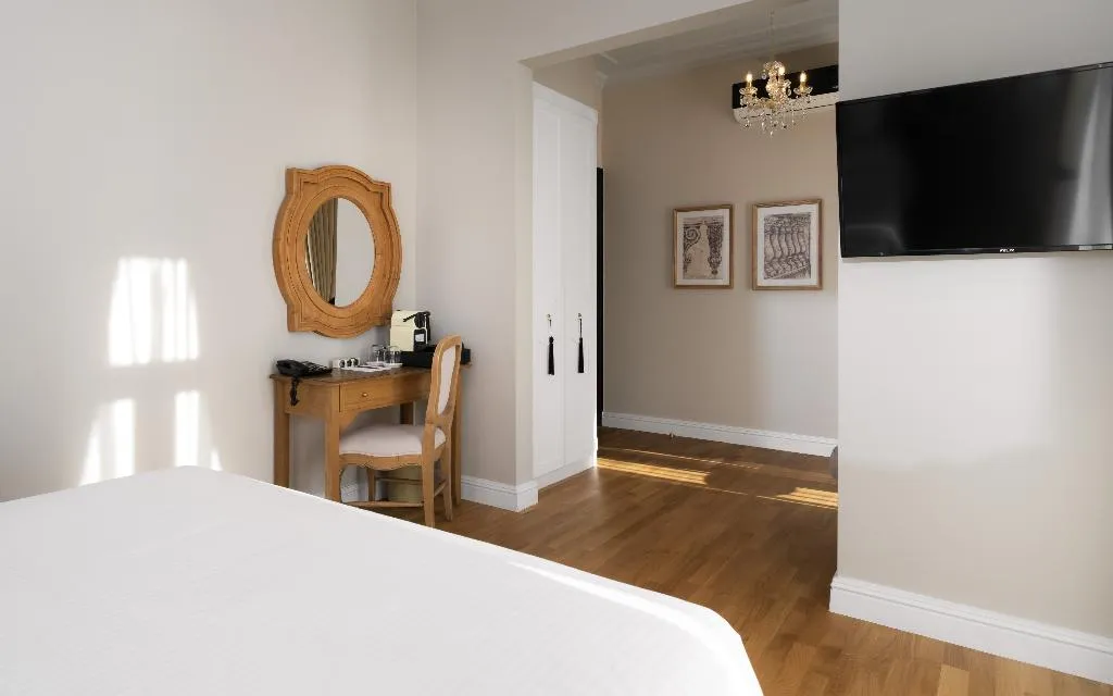 DOUBLE SUPERIOR Room, Ev 11 Athens, Athens
