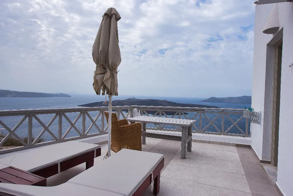 Double or Twin CLASSIC Room, The Last Sunbeam, Santorini