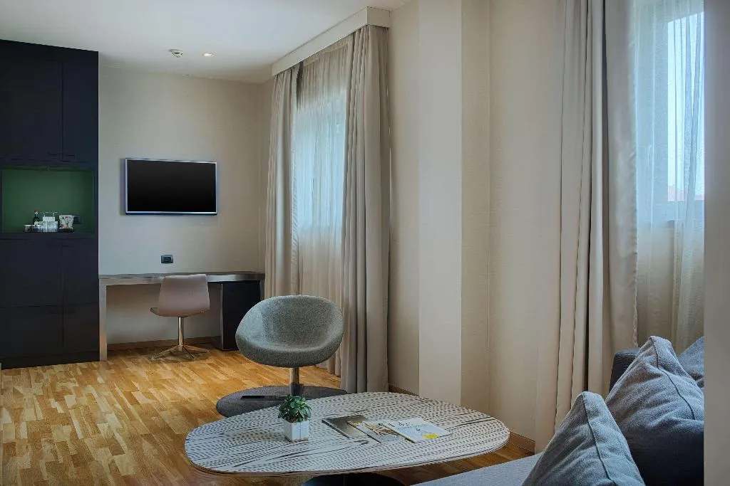 JUNIOR SUITE STANDARD Room, Ac Hotel Milano Sesto, Milan