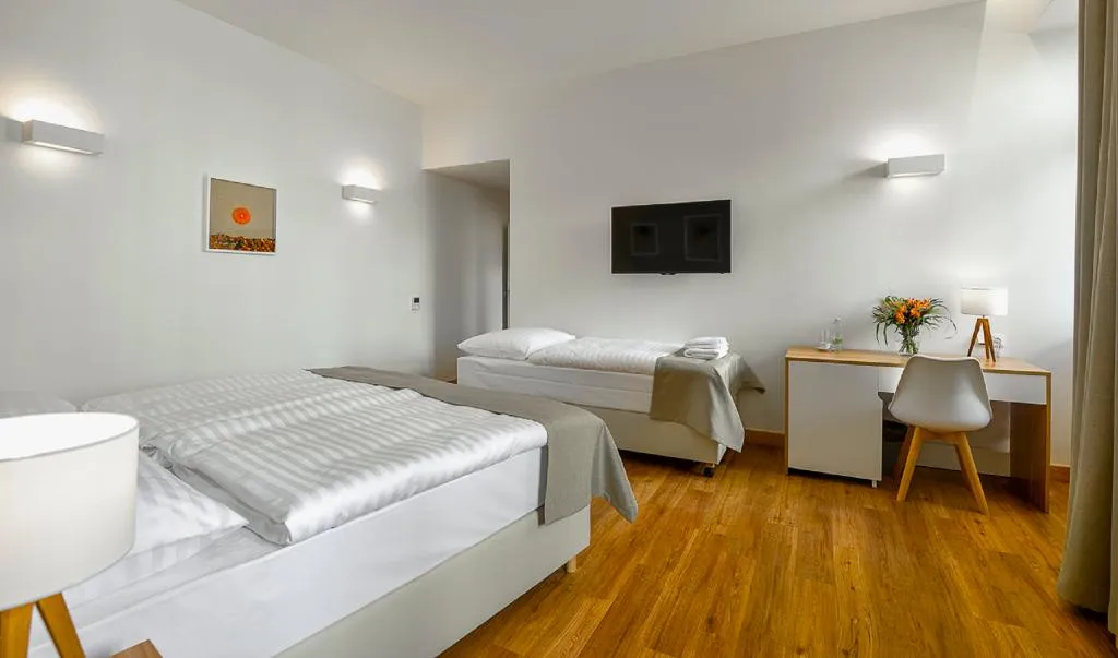 DOUBLE SUPERIOR Room, Hotel Garden Court Prague, Prague
