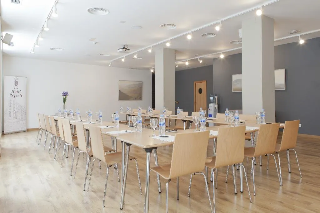 Conferences, Regente, Madrid