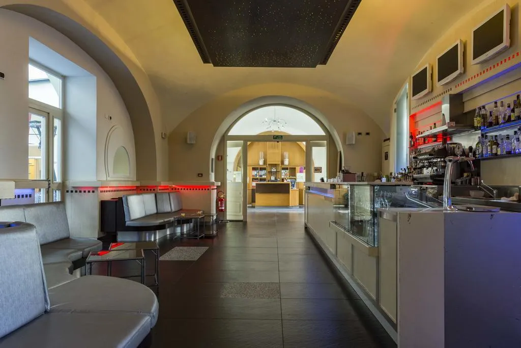 Bar, Seven Hostel, Naples