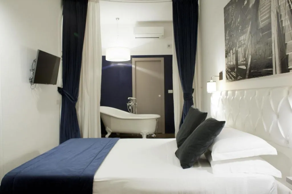 Room, Piazza Farnese Luxury Suites, Rome